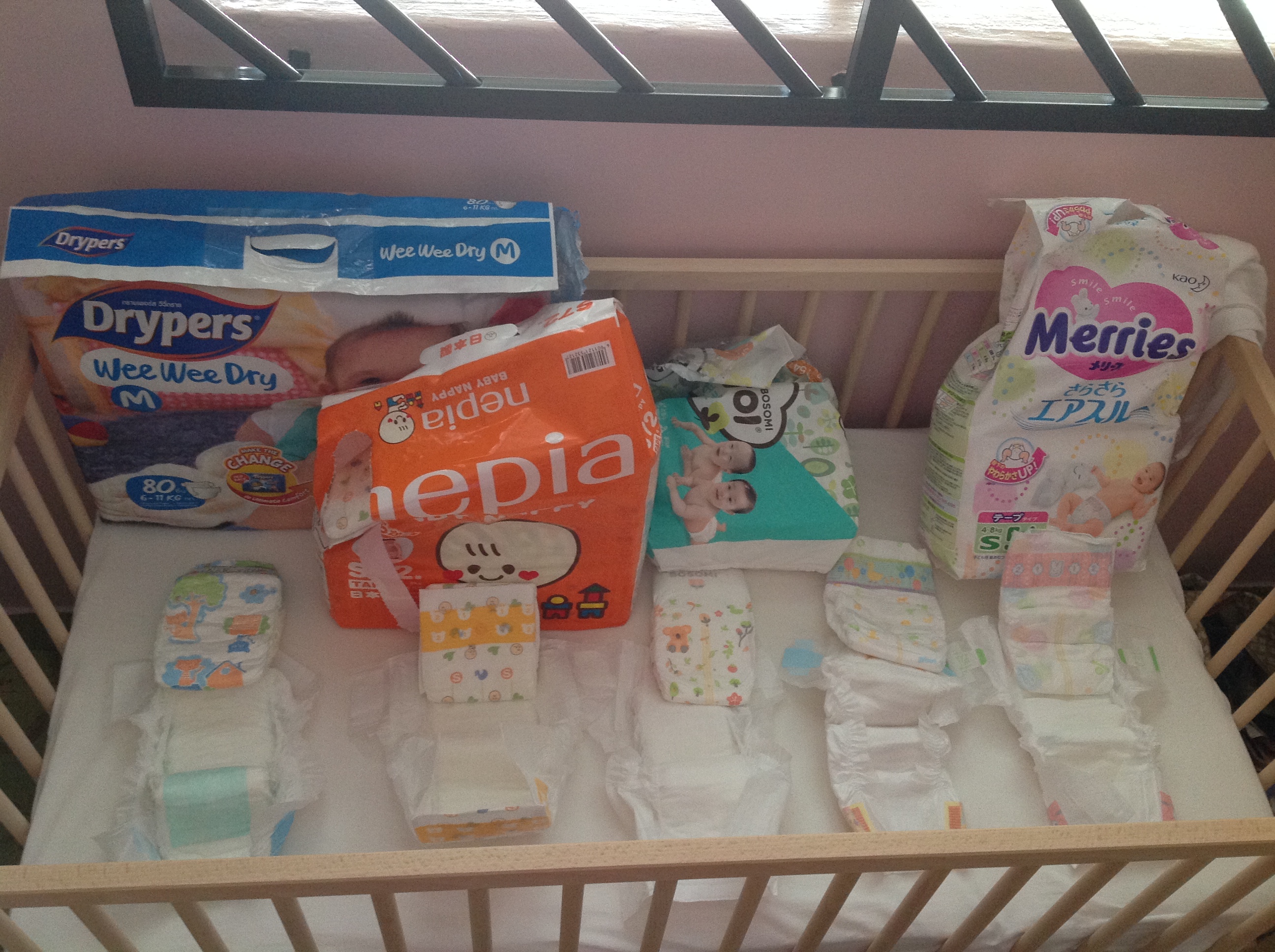 The POOP Diary: Diaper brands Review and caring for your baby's butt »  Jashuat Parenting Blog